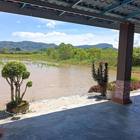 Damai D Homestay Kangar Exterior foto