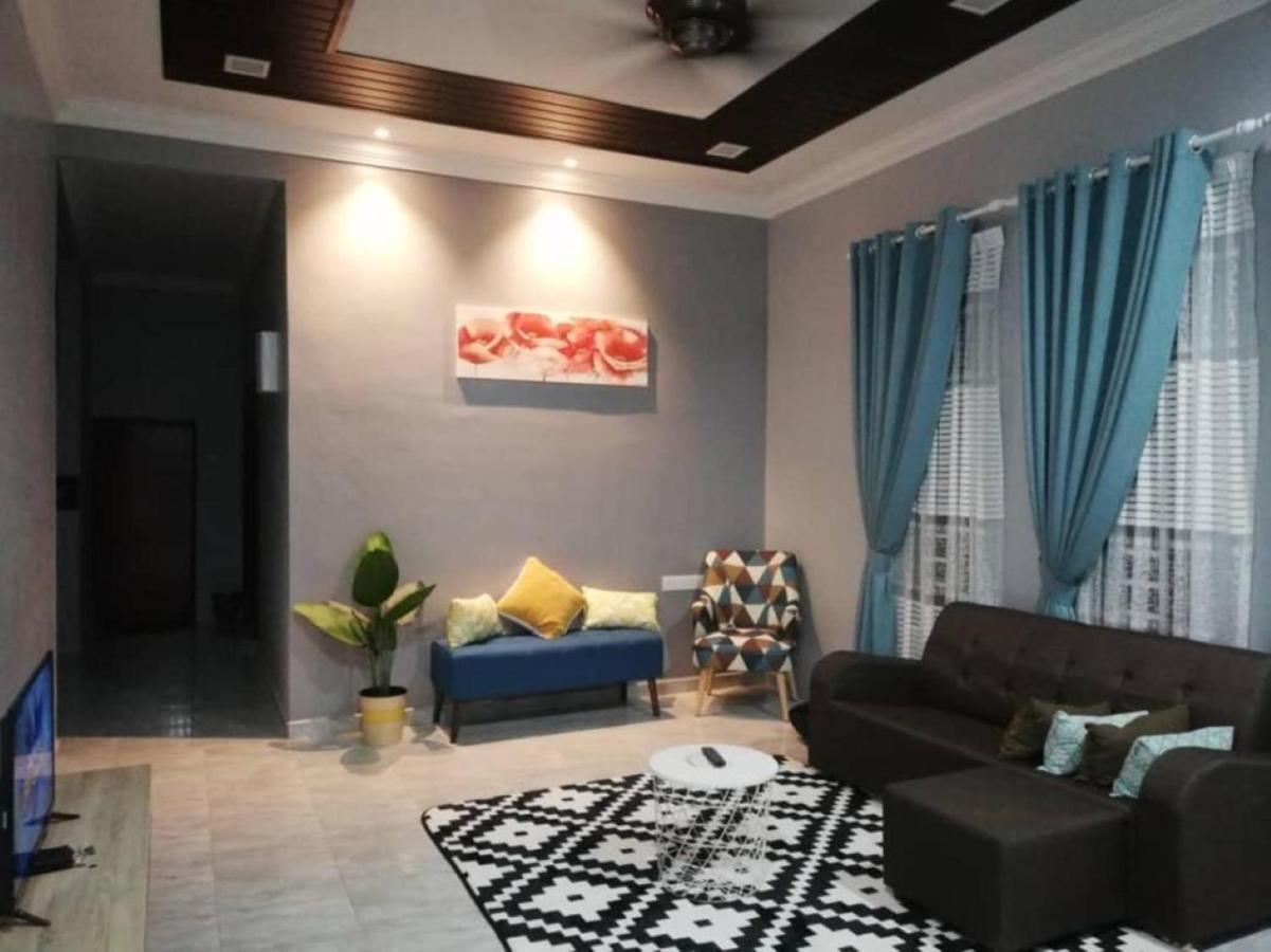 Damai D Homestay Kangar Exterior foto