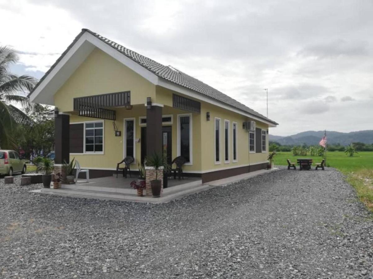 Damai D Homestay Kangar Exterior foto