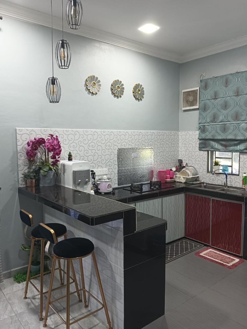 Damai D Homestay Kangar Exterior foto